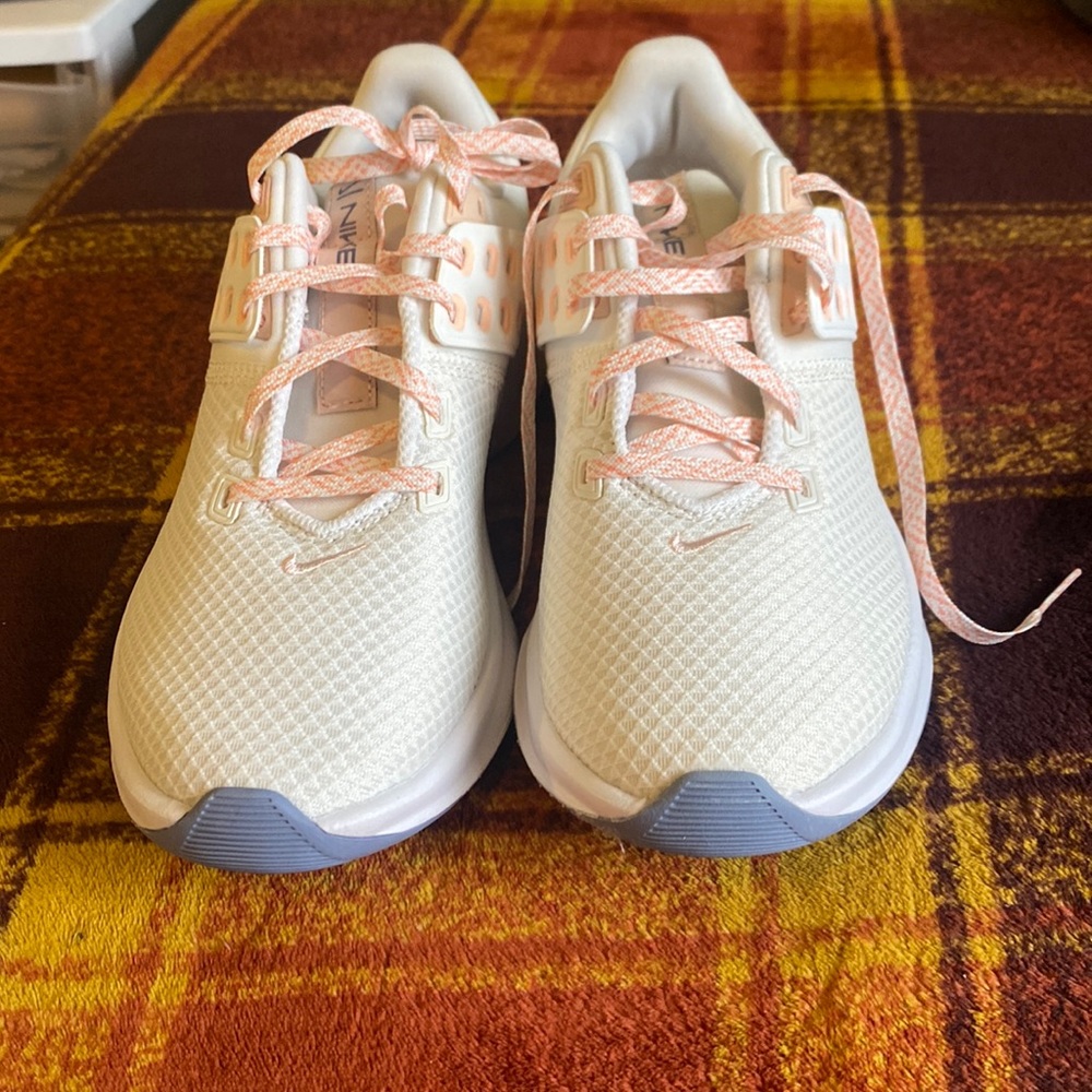 Nike Air Max Bella TR 4